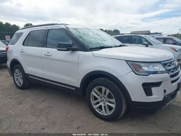 1FM5K8D89JGB02139 2018 FORD EXPLORER - Image 1