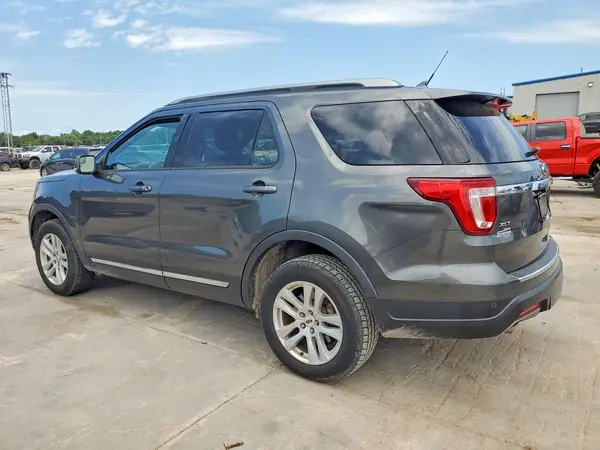1FM5K8D89JGC24533 2018 FORD EXPLORER - Image 2