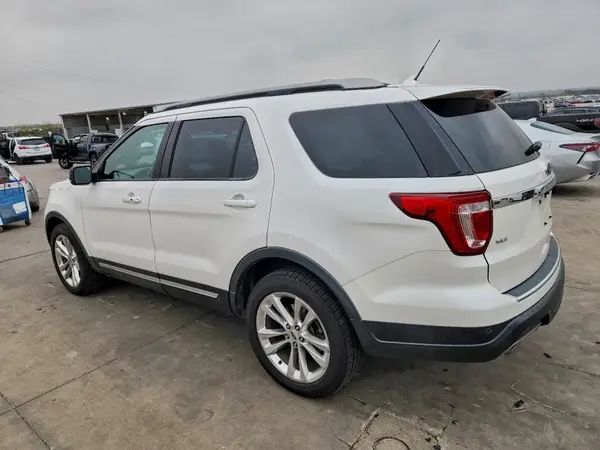1FM5K8D89JGC68998 2018 FORD EXPLORER - Image 2