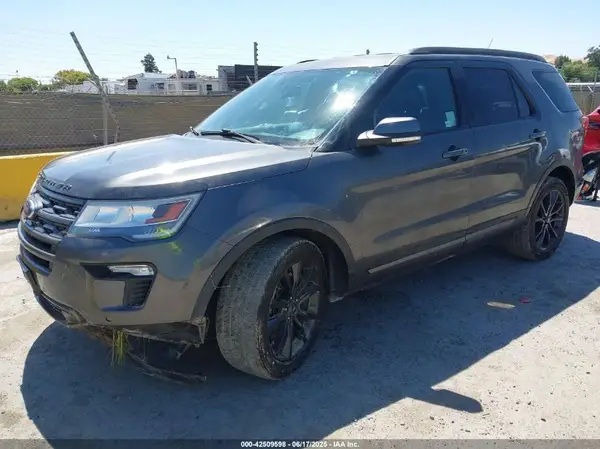 1FM5K8D89KGA52506 2019 FORD EXPLORER - Image 2