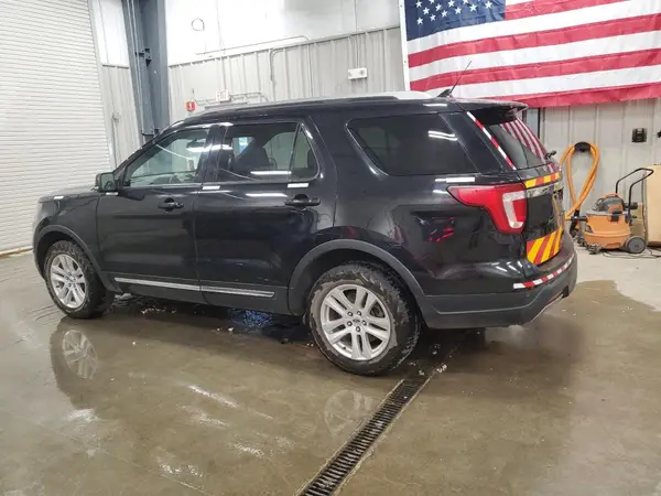 1FM5K8D89KGB25325 2019 FORD EXPLORER - Image 2