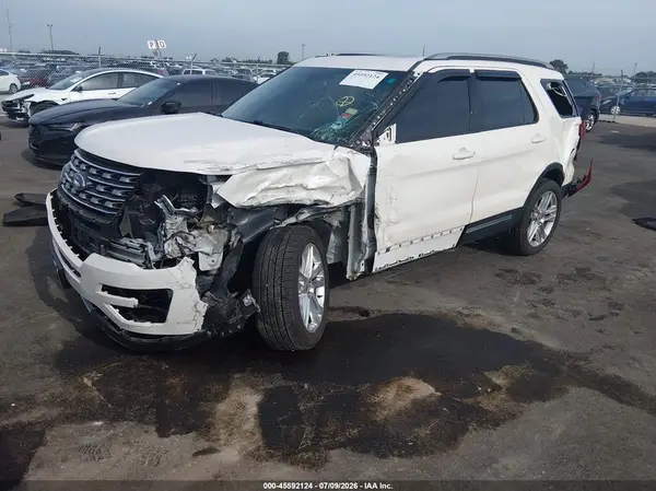 1FM5K8D8XGGA24236 2016 FORD EXPLORER - Image 2