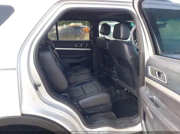 1FM5K8D8XGGA33275 2016 FORD EXPLORER - Image 8