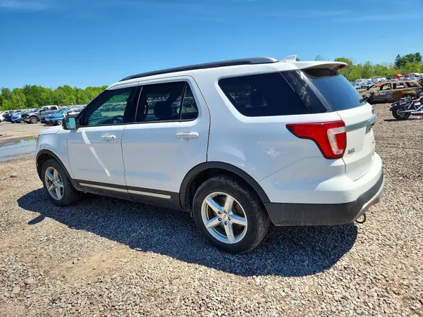 1FM5K8D8XGGA49718 2016 FORD EXPLORER - Image 2