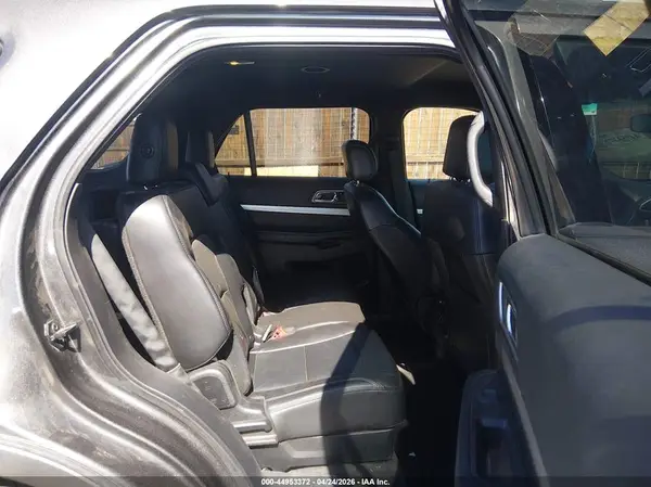 1FM5K8D8XGGA95808 2016 FORD EXPLORER - Image 8