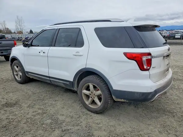 1FM5K8D8XGGB35143 2016 FORD EXPLORER - Image 2