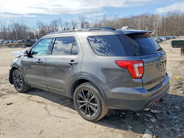 1FM5K8D8XHGA40096 2017 FORD EXPLORER - Image 2