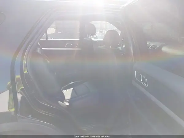 1FM5K8D8XHGA59683 2017 FORD EXPLORER - Image 8