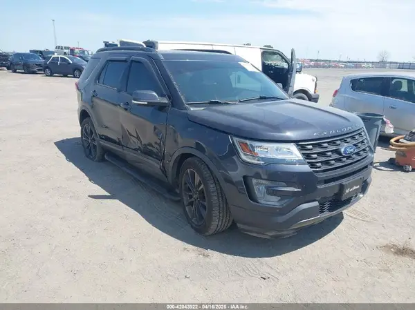1FM5K8D8XHGA86463 2017 FORD EXPLORER - Image 1
