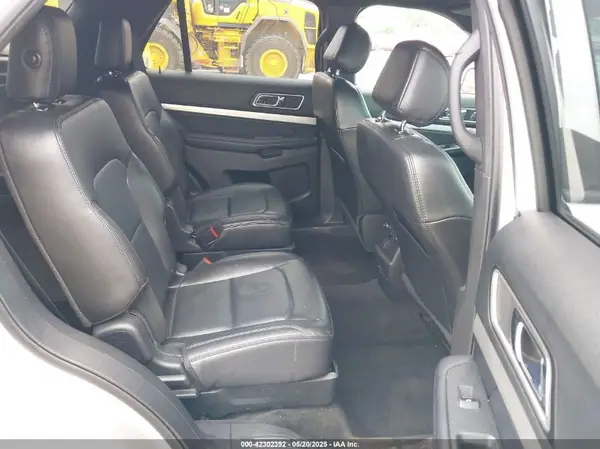1FM5K8D8XHGA98452 2017 FORD EXPLORER - Image 8