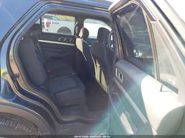 1FM5K8D8XHGB71058 2017 FORD EXPLORER - Image 8
