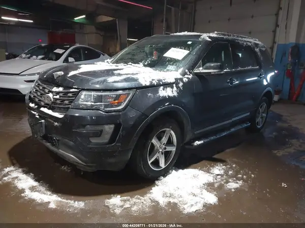1FM5K8D8XHGC16614 2017 FORD EXPLORER - Image 2