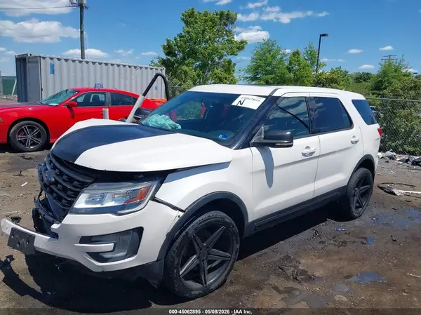 1FM5K8D8XHGC74335 2017 FORD EXPLORER - Image 2