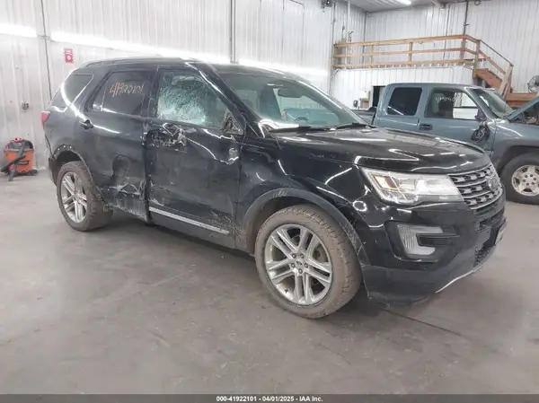 1FM5K8D8XHGD12565 2017 FORD EXPLORER - Image 1