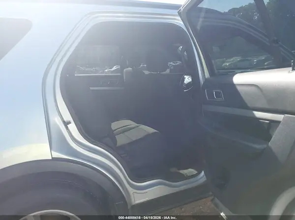 1FM5K8D8XHGD24750 2017 FORD EXPLORER - Image 8