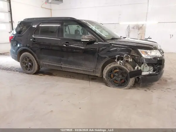 1FM5K8D8XHGD27812 2017 FORD EXPLORER - Image 1