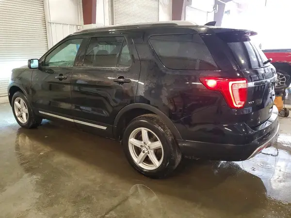1FM5K8D8XHGD40656 2017 FORD EXPLORER - Image 2