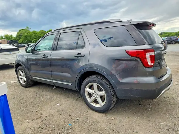 1FM5K8D8XHGD47056 2017 FORD EXPLORER - Image 2