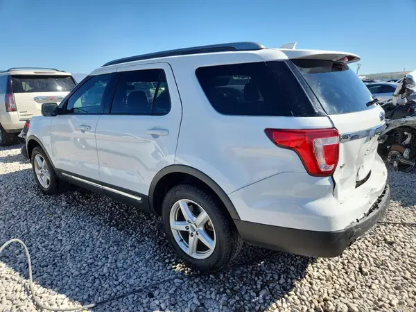 1FM5K8D8XHGD54668 2017 FORD EXPLORER - Image 2