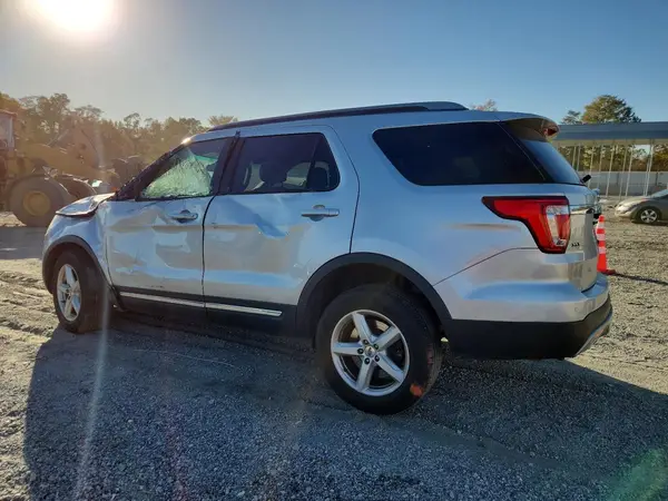 1FM5K8D8XHGD96595 2017 FORD EXPLORER - Image 2