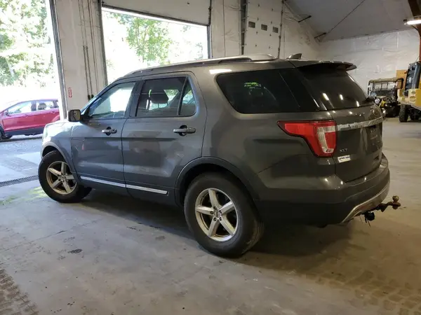 1FM5K8D8XHGE07000 2017 FORD EXPLORER - Image 2