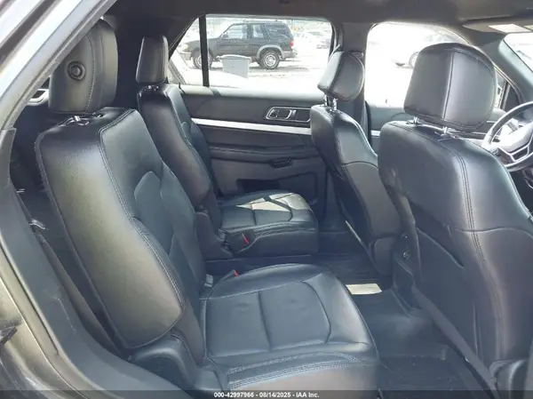 1FM5K8D8XHGE35251 2017 FORD EXPLORER - Image 8