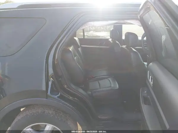 1FM5K8D8XHGE36187 2017 FORD EXPLORER - Image 8