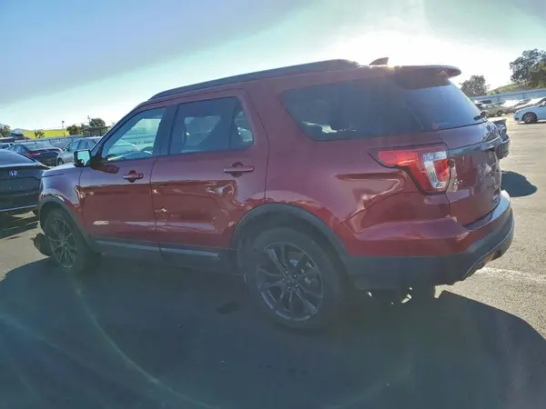 1FM5K8D8XHGE39087 2017 FORD EXPLORER - Image 2