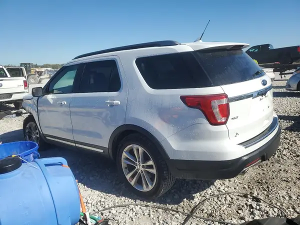 1FM5K8D8XJGA34692 2018 FORD EXPLORER - Image 2