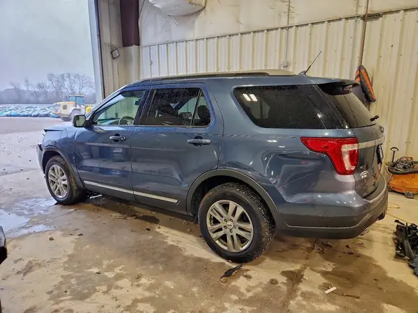 1FM5K8D8XJGA54215 2018 FORD EXPLORER - Image 2