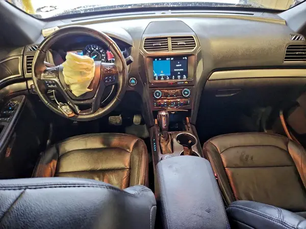 1FM5K8D8XJGA54215 2018 FORD EXPLORER - Image 8