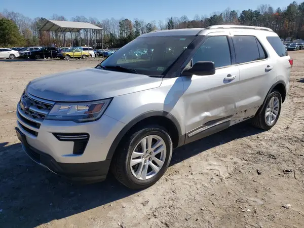 1FM5K8D8XJGA82886 2018 FORD EXPLORER - Image 1