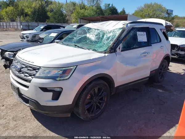 1FM5K8D8XJGB30502 2018 FORD EXPLORER - Image 2