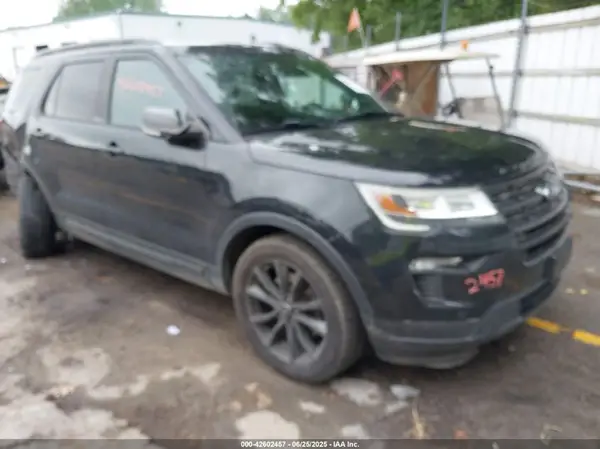 1FM5K8D8XJGB35716 2018 FORD EXPLORER - Image 1