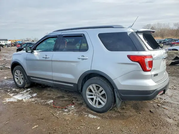 1FM5K8D8XJGB37613 2018 FORD EXPLORER - Image 2
