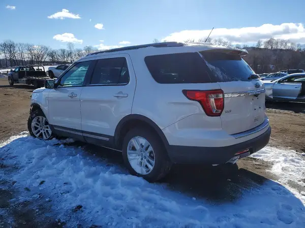 1FM5K8D8XJGB73673 2018 FORD EXPLORER - Image 2