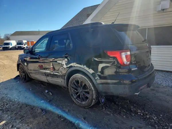 1FM5K8D8XJGC50588 2018 FORD EXPLORER - Image 2