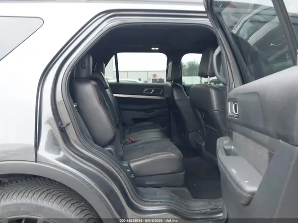 1FM5K8D8XJGC67620 2018 FORD EXPLORER - Image 8