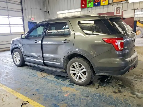 1FM5K8D8XJGC68167 2018 FORD EXPLORER - Image 2