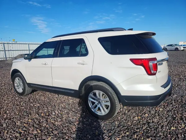 1FM5K8D8XKGA40820 2019 FORD EXPLORER - Image 2