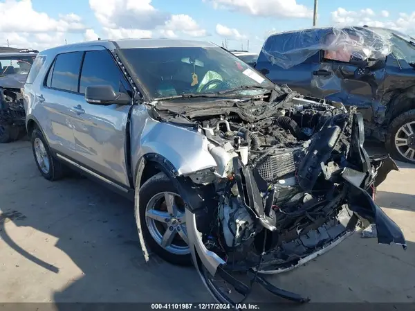 1FM5K8DH0HGC89135 2017 FORD EXPLORER - Image 1