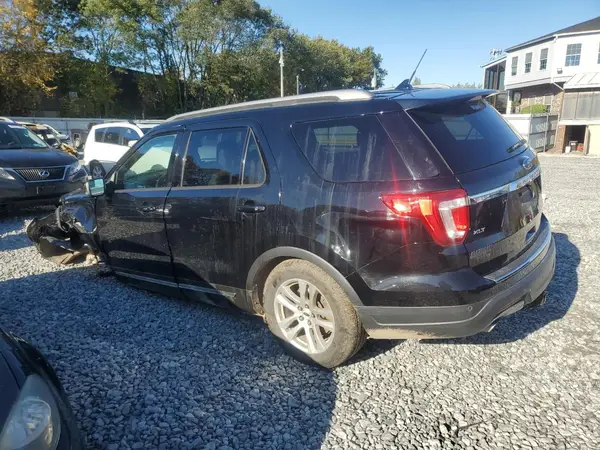1FM5K8DH0JGA74635 2018 FORD EXPLORER - Image 2