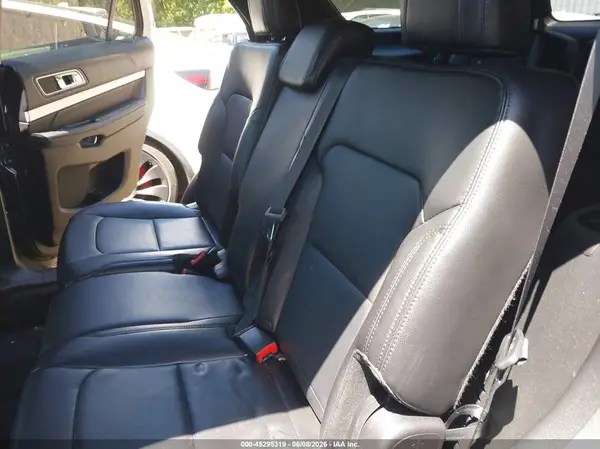 1FM5K8DH1GGB14259 2016 FORD EXPLORER - Image 8