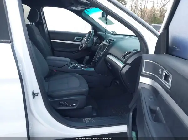 1FM5K8DH1HGA83628 2017 FORD EXPLORER - Image 8