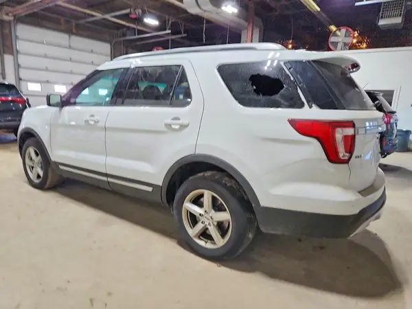 1FM5K8DH1HGC30949 2017 FORD EXPLORER - Image 2