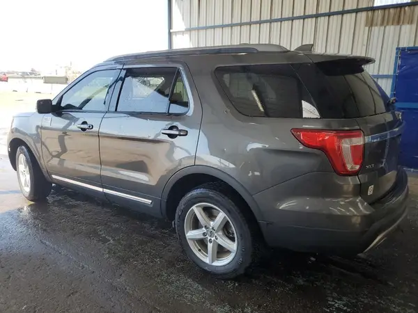 1FM5K8DH1HGD21140 2017 FORD EXPLORER - Image 2
