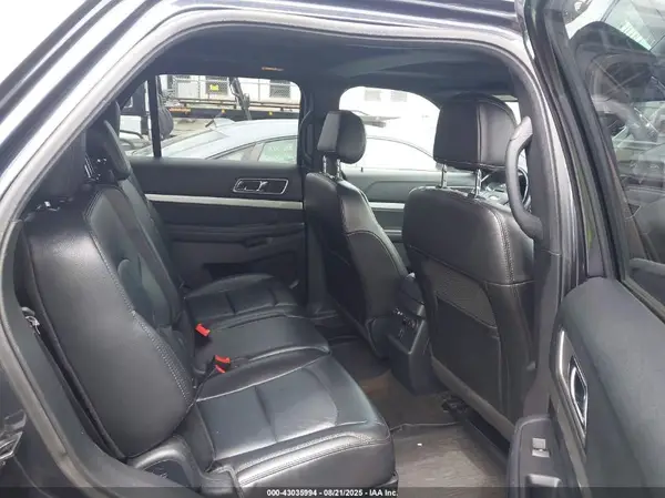 1FM5K8DH1HGE09752 2017 FORD EXPLORER - Image 8