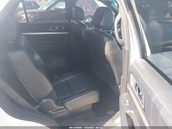 1FM5K8DH2GGB16070 2016 FORD EXPLORER - Image 8