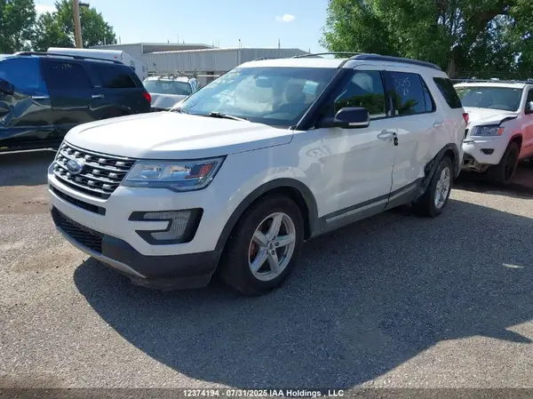 1FM5K8DH2HGA13832 2017 FORD EXPLORER - Image 2