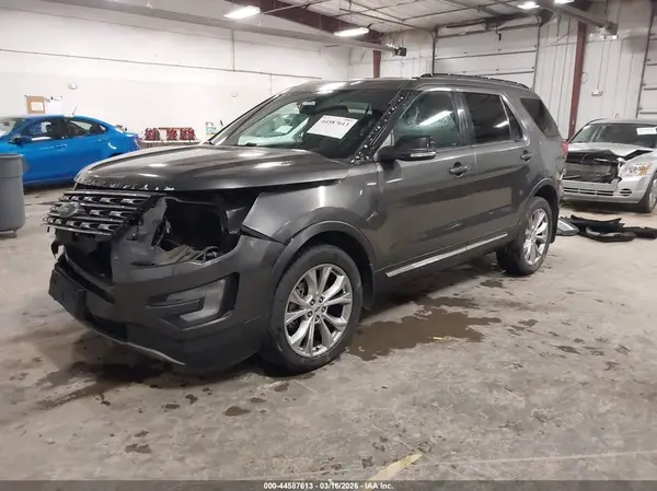 1FM5K8DH2HGA75585 2017 FORD EXPLORER - Image 2